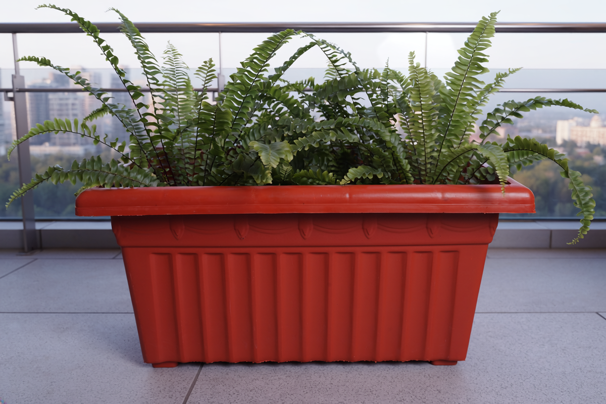 Victor Flora Pot with Bottom Tray, 24 inch (61 cm) - Set of 4